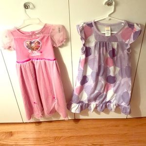 Set of 2 girl’s night gowns